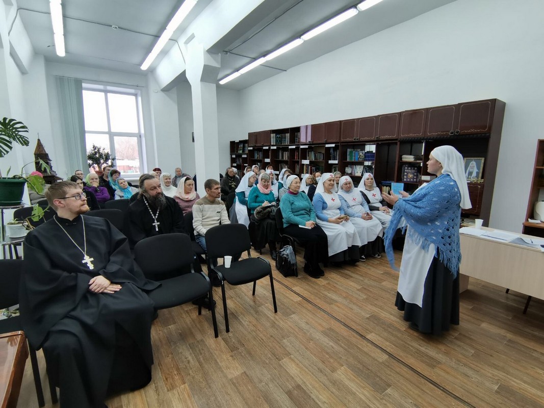 В Порт-Артурском храме обсудили актуальные проблемы соцслужения