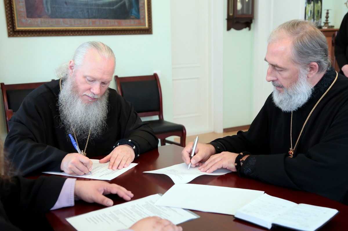 В Курганском епархиальном управлении состоялось первое заседание Архиерейского совета Курганской Митрополии