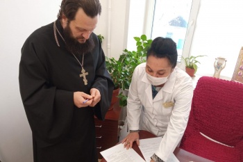 В посёлке Лебяжье подписано соглашение о сотрудничестве между православным приходом и ЦРБ