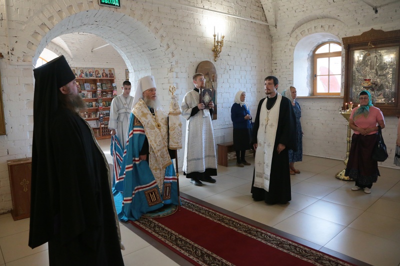 В сороковой день по Пасхе, во всех православных храмах отметили великий двунадесятый праздник Вознесения Господа Бога и Спаса нашего Иисуса Христа