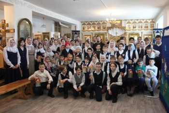 В Кургане православные гимназисты организовали в храме рождественский концерт