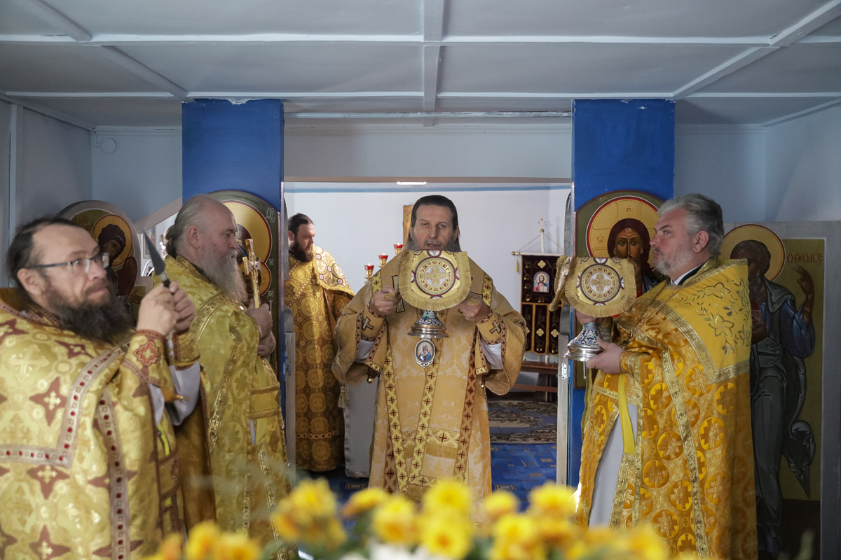 Архиерейское богослужение состоялось в Покровском храме села Колташёво
