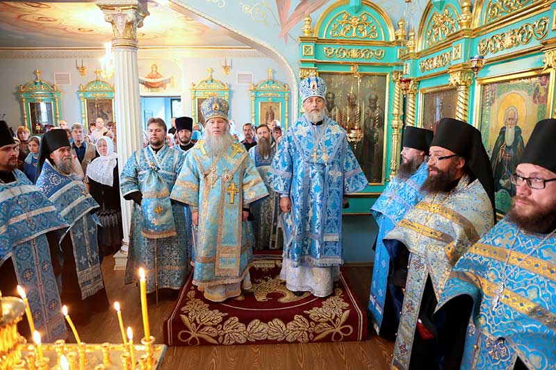 В праздник Казанской иконы Божией Матери митрополит Иосиф возглавил торжества в Свято-Казанском Чимеевском мужском монастыре