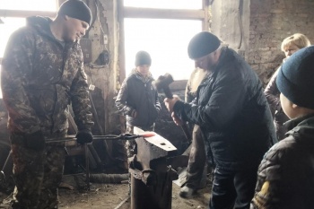 В Зауралье священник знакомил школьников с сельскохозяйственными профессиями