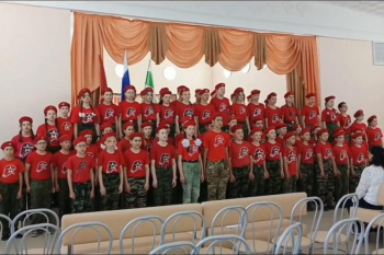 Священник принял участие в посвящении юнармейцев в селе Половинное
