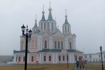 Паломники из Варгашей совершили поездку в Далматовский монастырь