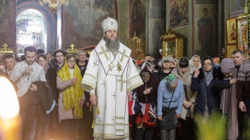 Митрополит Даниил совершит ночную Рождественскую службу в Александро-Невском соборе