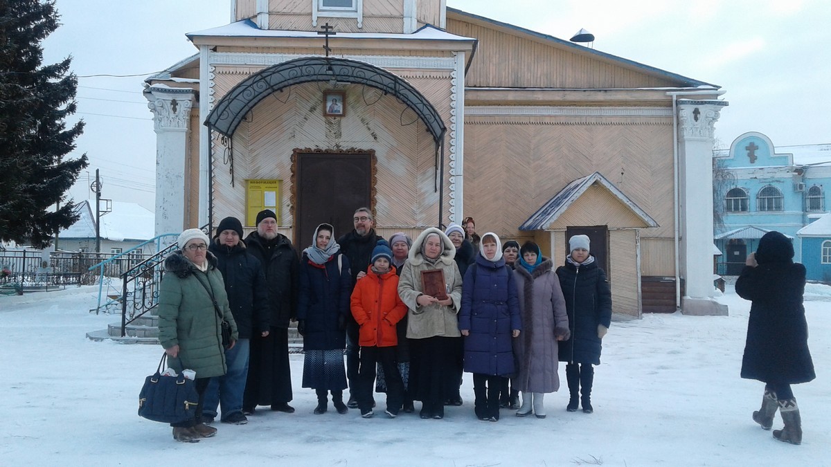 Паломники из Тюмени познакомились с православным Курганом