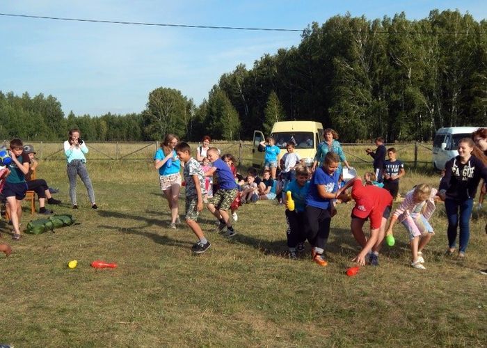 Приход Богоявленского храма города Петухово организовал поездку выходного дня для воспитанников воскресной школы и социального приюта