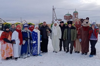 Курганский  священник принял участие в открытии резиденции Деда Мороза