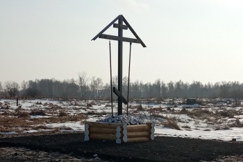 На въезде Чимеево появился еще один поклонный крест