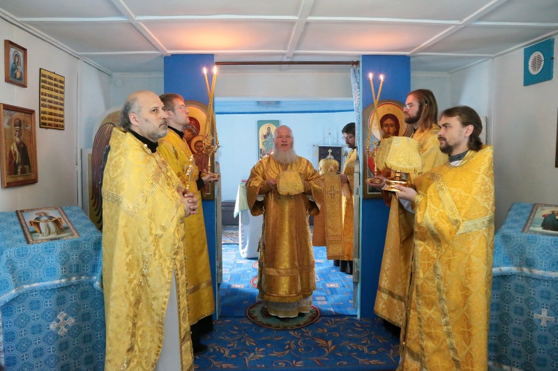 В Неделю 6-ю по Пятидесятнице, день памяти святых отцов шести Вселенских Соборов, митрополит Курганский и Белозерский Иосиф совершил архипастырский визит в село Колташево Кетовского района