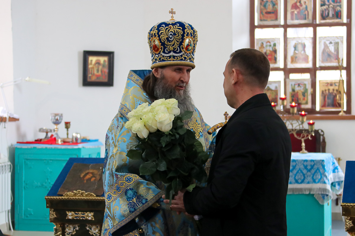 Первая архиерейская служба прошла храме Рождества Богородицы в зауральском селе  Рычково