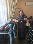 Курганский центр «Надежда» обеспечивает нуждающихся вещами по сезону