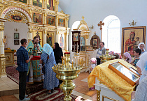 Курганские приходы отметили День семьи, любви и верности благотворительной ярмаркой «Белый цветок»