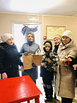В Кургане подопечные «Сквера Милосердия» провели субботник и нарядили ёлку