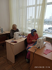 Лоскуток к лоскутку: участницы грантового проекта "Швейная мастерская "Нить добра" продолжают шить лоскутные одеяла