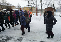  В Кургане ученики православной школы участвовали в богатырских забавах 