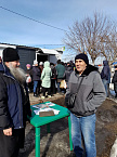 Курганский приход в День бездомного человека участвовал в благотворительном кормлении нуждающихся