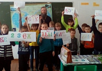 В Зауралье священник посетил открытые уроки в сельской школе