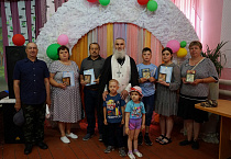 В сельском клубе Зауралья совершили Таинство Крещения