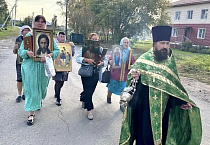Богослужения в селе Половинное временно возвращаются в старый храм