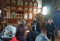 В храме посёлка Лебяжье побывали туристы из Варгашей