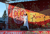 В Пасху возле кафедрального собора в Кургане состоялся  праздничный концерт