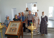 В храм села Шмаково приобретены дарохранительница и  панихидный стол
