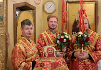В главном соборе Зауралья встретили Пасху Христову