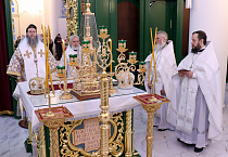  В день Собора Пресвятой Богородицы митрополит Даниил совершил Литургию в Троицком соборе Кургана