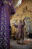 Литургия в Крестовоздвижение в кафедральном соборе Кургана