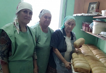 В курганской социальной пекарне «Добрая печка» каждый день пекут хлеб