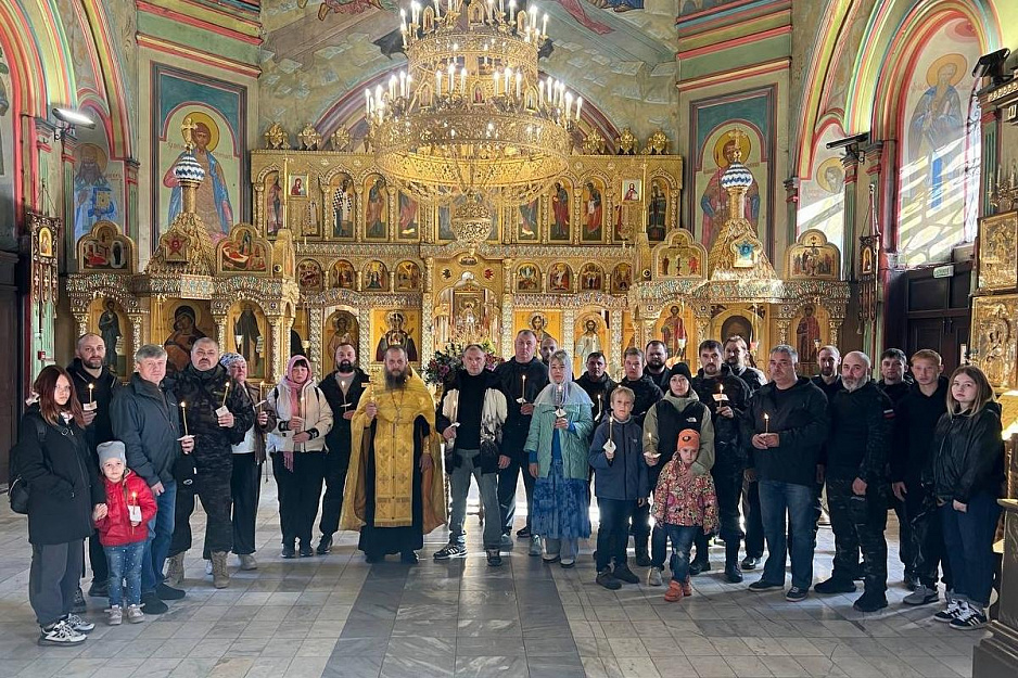 В курганском кафедральном соборе прошел братский молебен участников Русской Общины Кургана