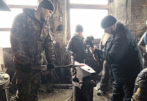 В Зауралье священник знакомил школьников с сельскохозяйственными профессиями
