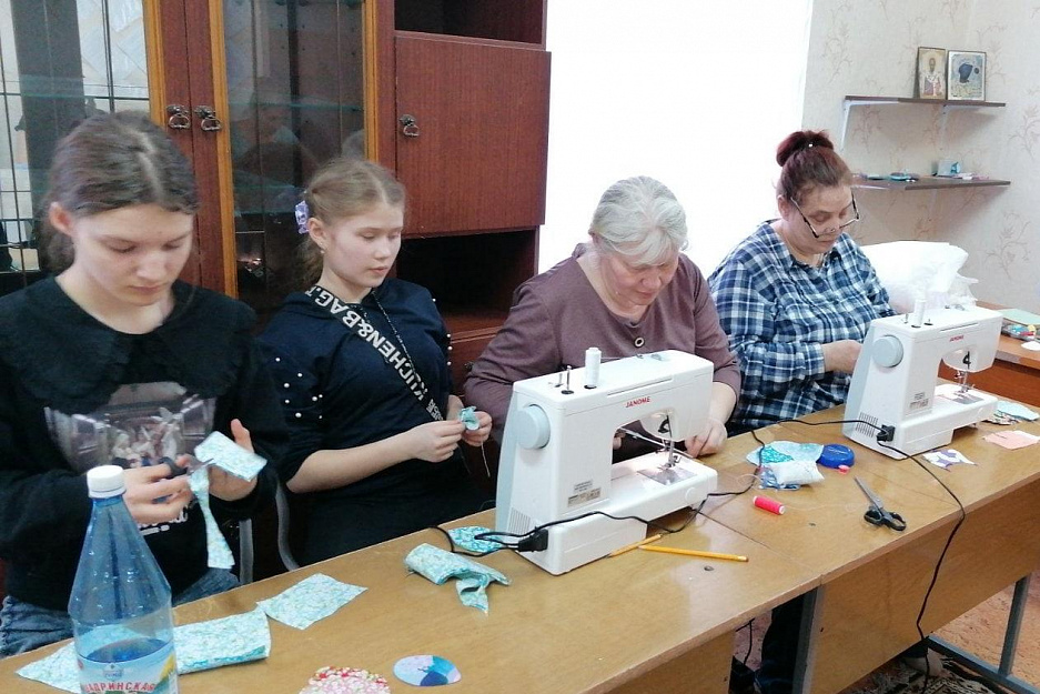 В швейной мастерской  курганского прихода к Пасхе шьют  сувенирные яйца