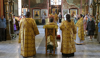 Предпразднство Воздвижения Честного и Животворящего Креста Господня. Божественная литургия