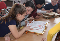 В сельской школе Зауралья дети учились читать на церковнославянском языке 