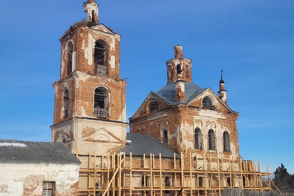 В Курганской области по поручению губернатора Вадима Шумкова восстанавливают храмы-памятники