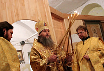 Митрополит Даниил впервые совершил Литургию в Алексиевском храме села Белозерское