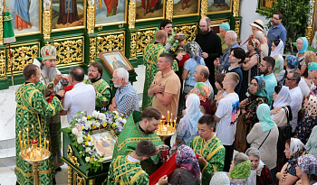 Литургия в День Святой Троицы