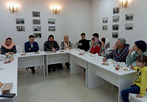 Участники православного клуба при Троицком соборе Кургана поговорили о «вдушеверах»