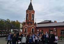Ученики школы №36 побывали на экскурсии в курганском кафедральном соборе
