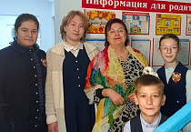 В Курганской православной гимназии поздравили учителей с профессиональным праздником