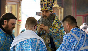 Служение митрополита Даниила в Александро-Невском соборе города Кургана