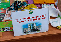 Курганские приходы отметили День семьи, любви и верности благотворительной ярмаркой «Белый цветок»