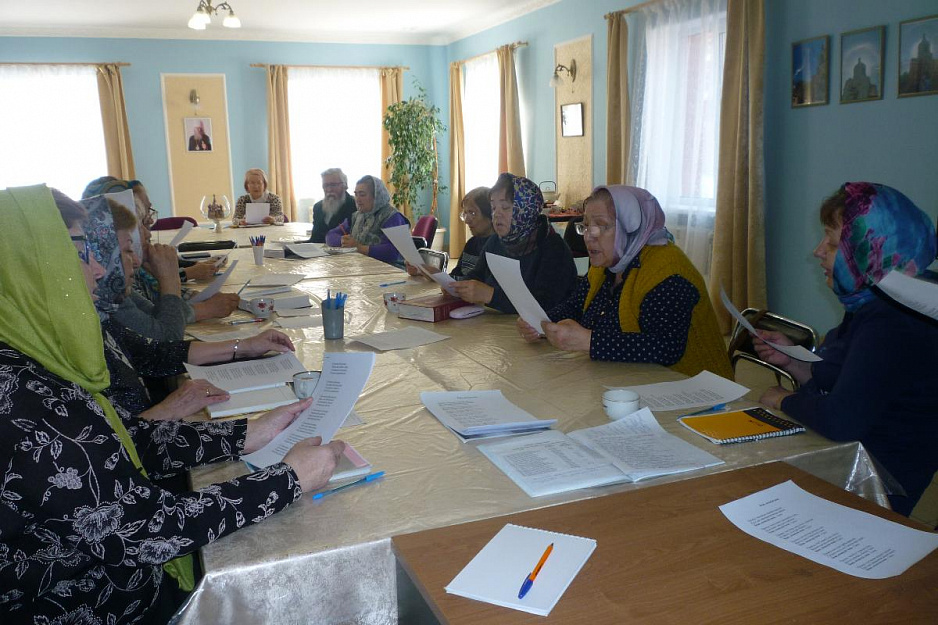 Взрослые слушатели воскресной школы села  Кетово провели урок о православной книге