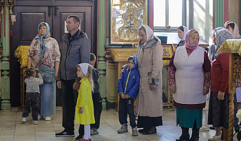 Предпразднство Воздвижения Честного и Животворящего Креста Господня. Божественная литургия