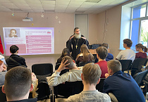 Сельский священник участвовал в просветительском проекте для старшеклассников