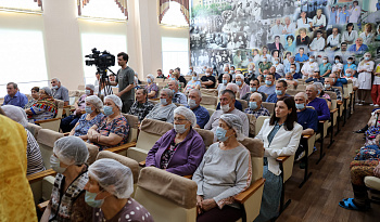 Казанская икона Божией Матери в госпитале ветеранов